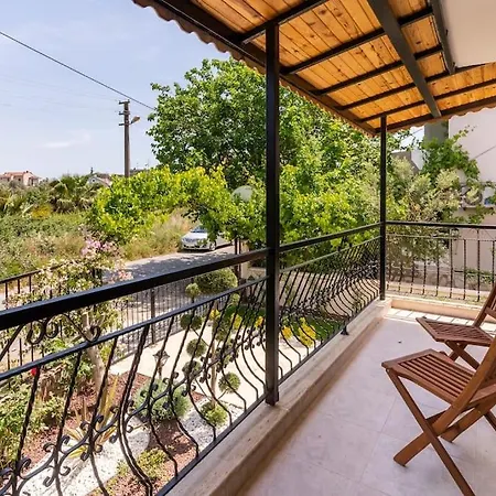 With Garden In Urla, Torasan * Urla