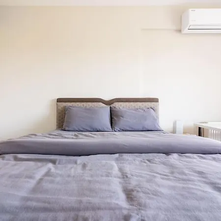 With Garden In Urla, Torasan * Urla