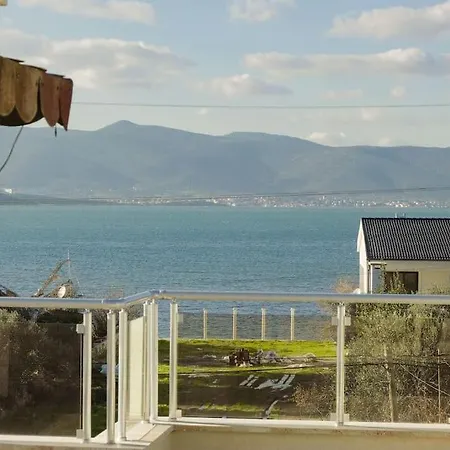 With Garden In Urla, Torasan Villa *