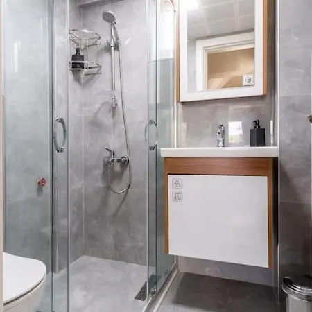 With Garden In Urla, Torasan *