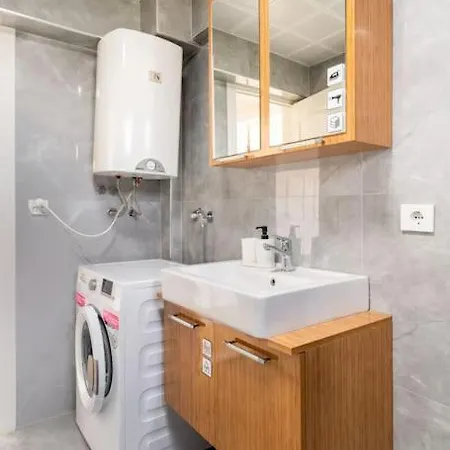 Villa With Garden In Urla, Torasan