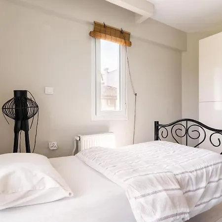 With Garden In Urla, Torasan * Urla