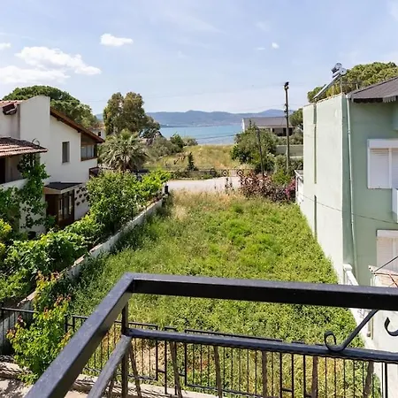 Villa With Garden In Urla, Torasan Urla