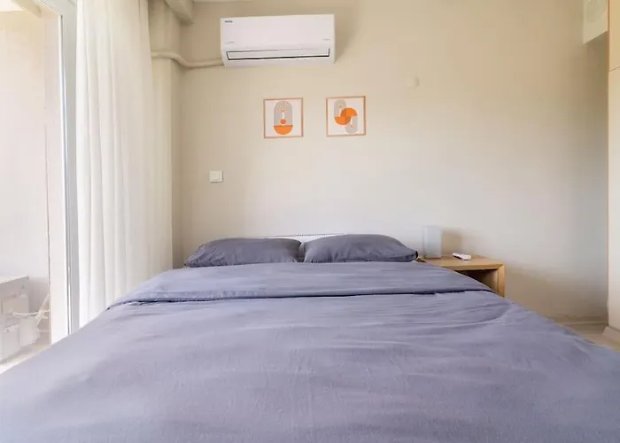 Villa With Garden In Urla, Torasan Urla