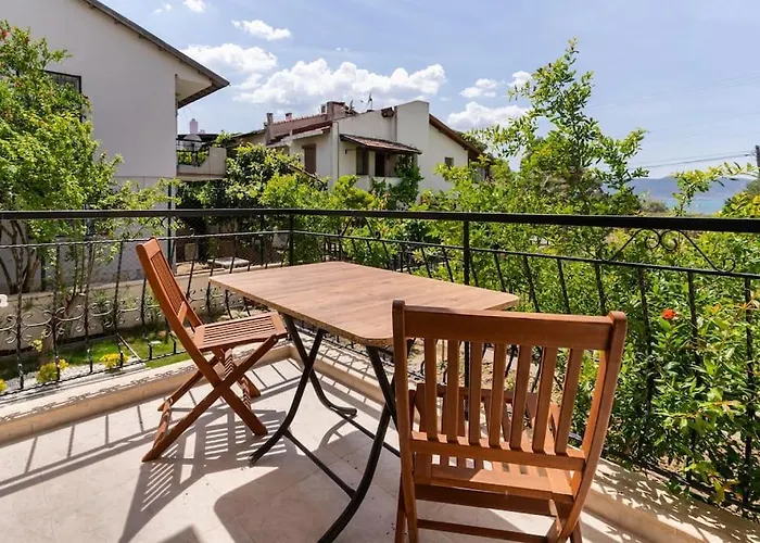 With Garden In Urla, Torasan Villa *