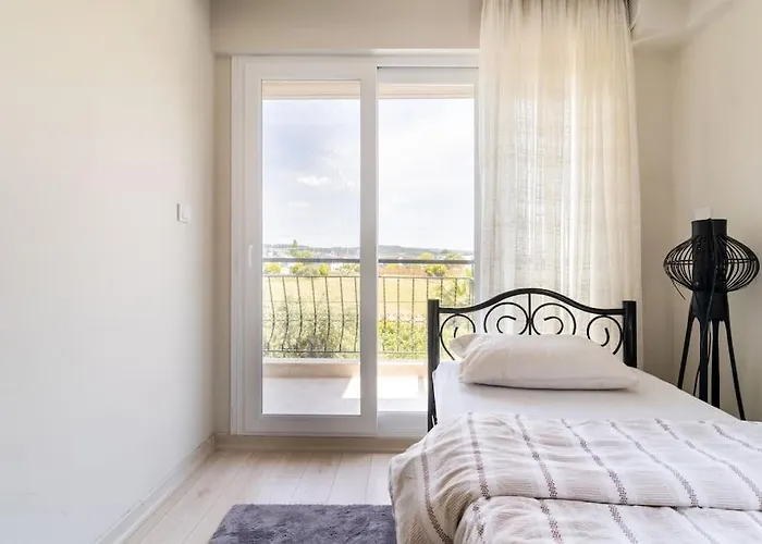 Vilă With Garden In Urla, Torasan *